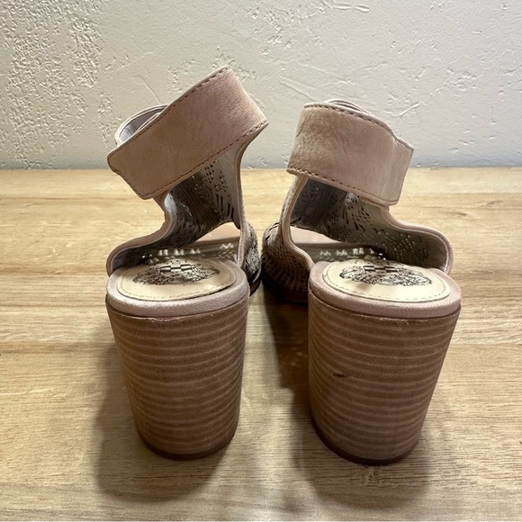 Vince Camuto Keannie Open Toe Sandal Tipsy Taupe Suede - Picture 6 of 8